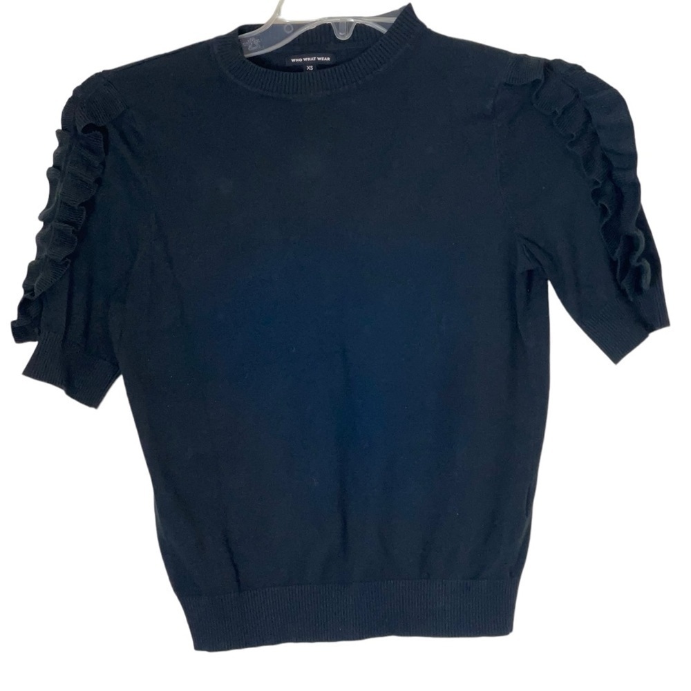 Who What Wear ruffle-puff sleeve crop style knit sweater. Size XS GUC
